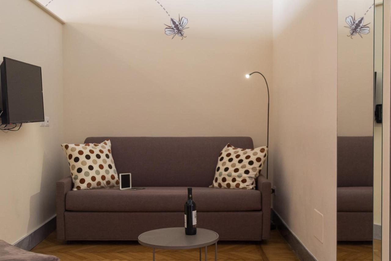 Tritone 125 Suite Рим Екстер'єр фото